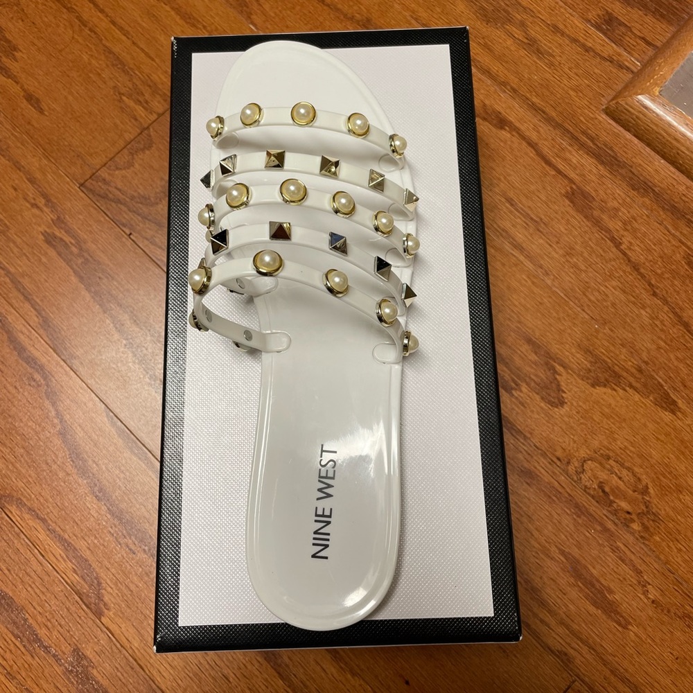 Nine West Jelly like sandal. New never worn